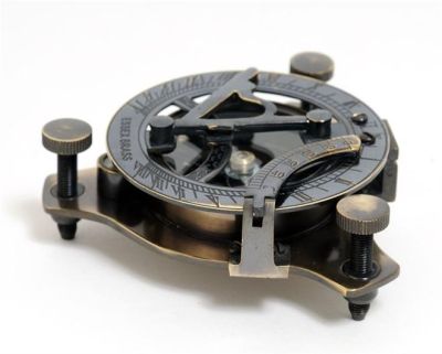Compass Traditional Antique Sundial Small Wood Box