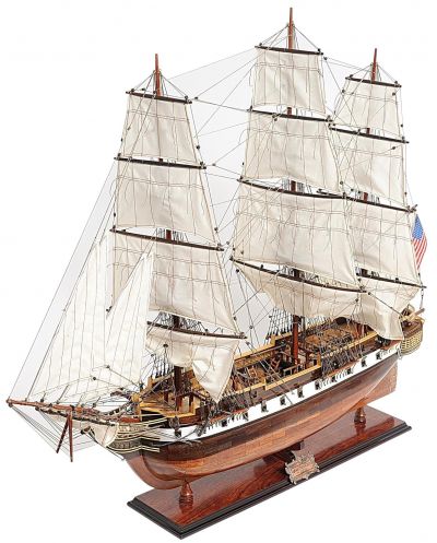 XL Model Ship USS Constitution OM-238