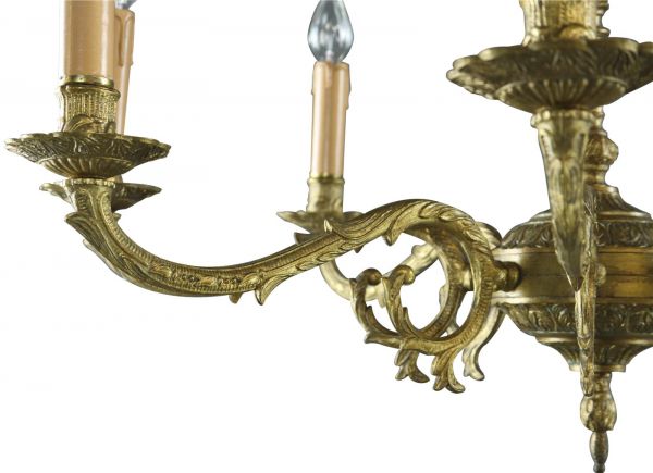 Vintage Chandelier Rococo 8-Light 8-Arm Brass Metal Beige Blush Candles