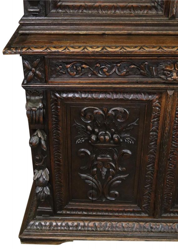 Buffet Antique 1880 Hunting Renaissance Carved Oak Glass 4-Door 1-Drawer