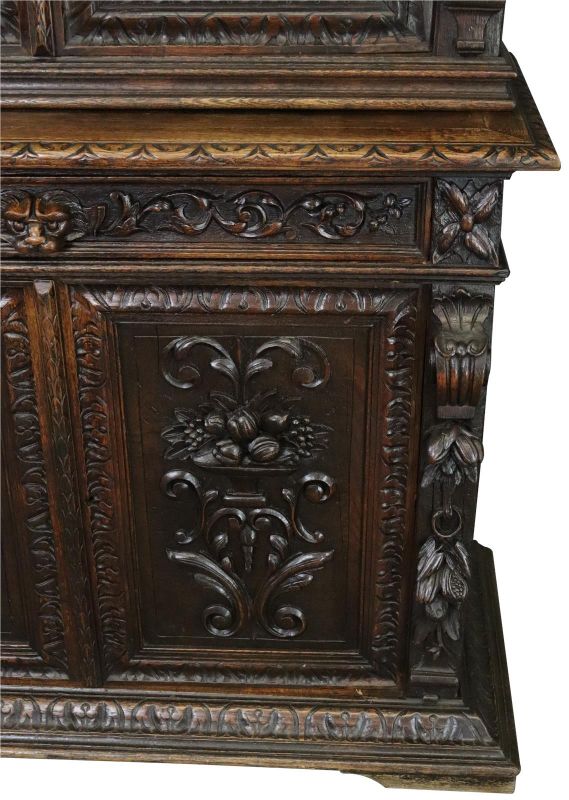 Buffet Antique 1880 Hunting Renaissance Carved Oak Glass 4-Door 1-Drawer
