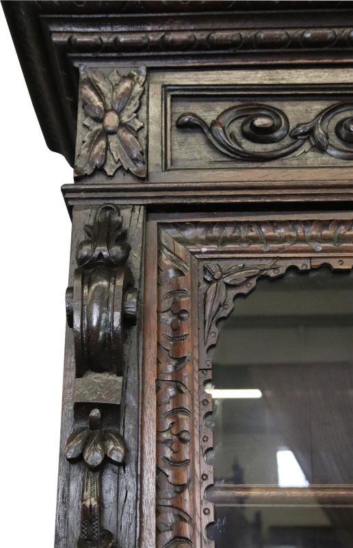 Buffet Antique 1880 Hunting Renaissance Carved Oak Glass 4-Door 1-Drawer