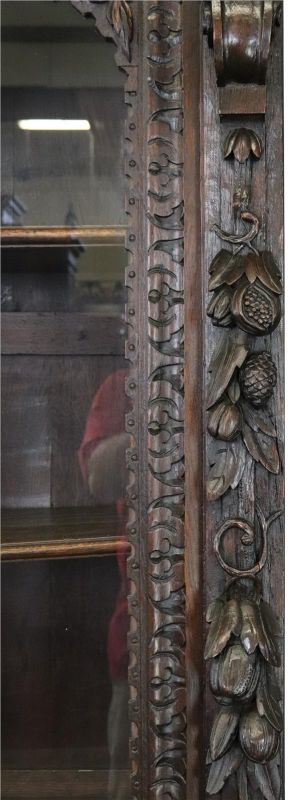 Buffet Antique 1880 Hunting Renaissance Carved Oak Glass 4-Door 1-Drawer