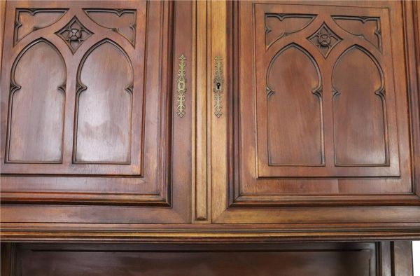 Buffet Antique French Gothic, 1900, Walnut Wood 4-Door 2-Drawer