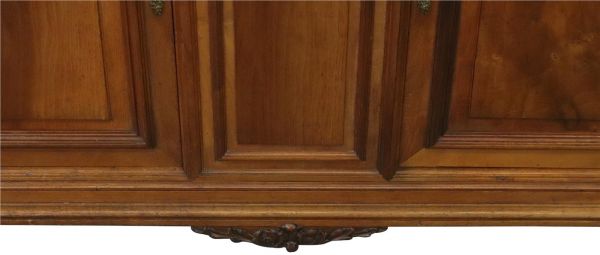 Buffet Louis XVI Antique French Walnut 1900 Glass Doors Pretty Carvings