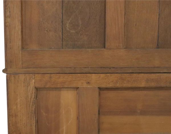 Buffet Louis XVI Antique French Walnut 1900 Glass Doors Pretty Carvings