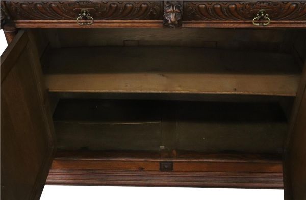 Buffet Mechelen Renaissance Antique 1890 Oak Wood Green Red Stained Glass