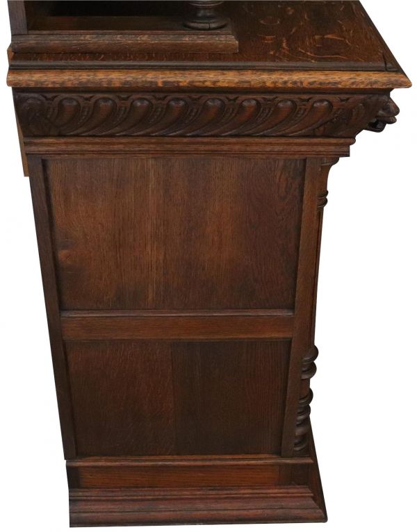 Buffet Mechelen Renaissance Antique 1890 Oak Wood Green Red Stained Glass