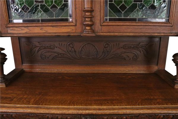 Buffet Mechelen Renaissance Antique 1890 Oak Wood Green Red Stained Glass