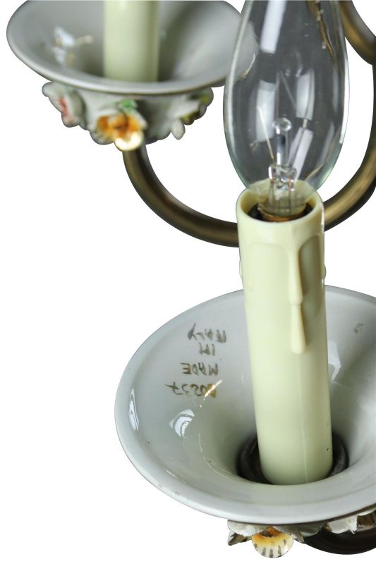 Chandelier Capodimonte 1950 Vintage, 8-Arm, 8-Light Pretty Floral Ceramic, Metal